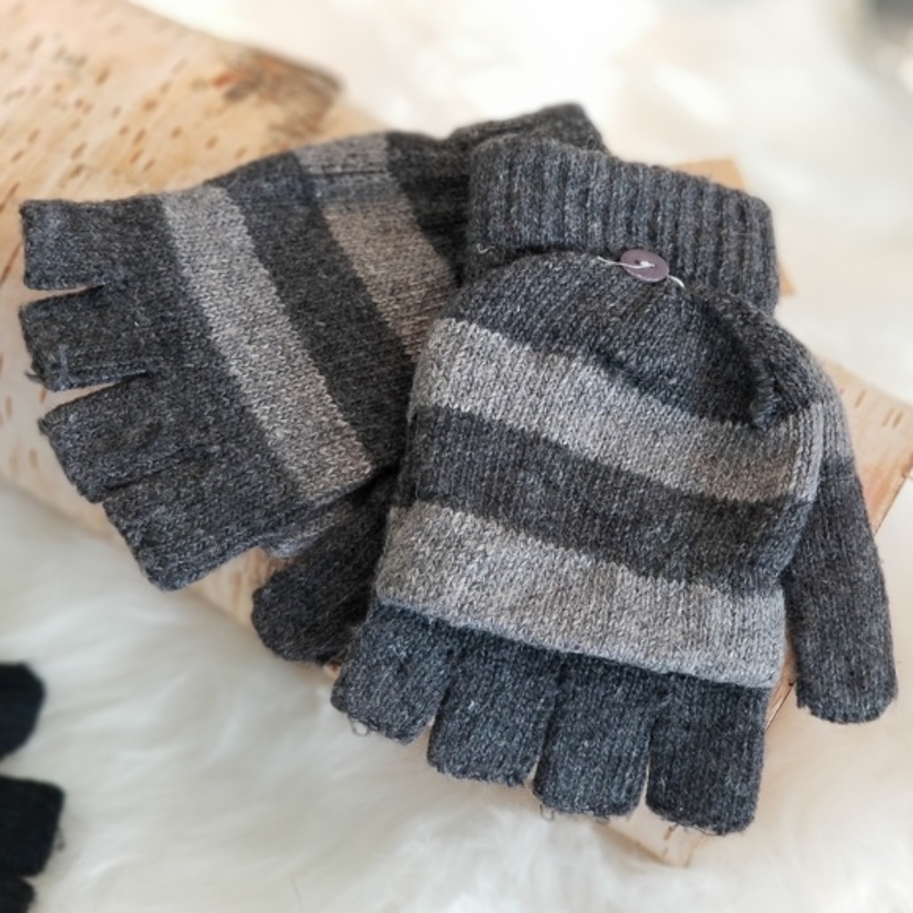 CASUAL DOLLZ Fingerless Mittens Gloves